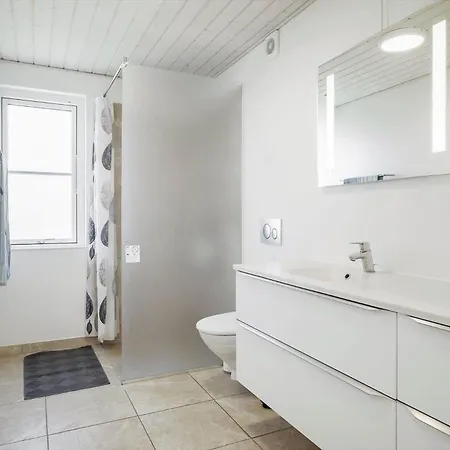 Lf15112-farso-strandvejen-12-a * Farsø