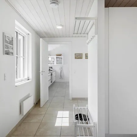 Lf15112-farso-strandvejen-12-a * Farsø